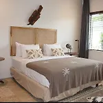 Decasa Seminyak